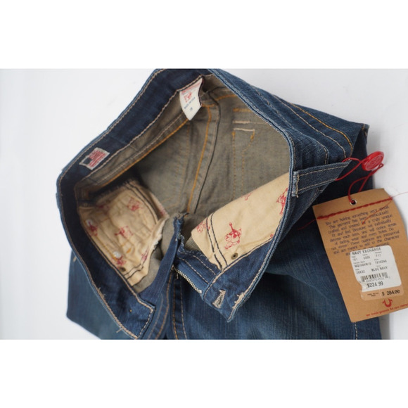 RARE True Religion World Tour Becky Swarovski PINK Crystal buttons. Size 28 - Picture 11 of 13